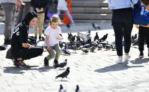 Lijep dan u Sarajevu: Smijeh i dječija graja na ulicama grada
